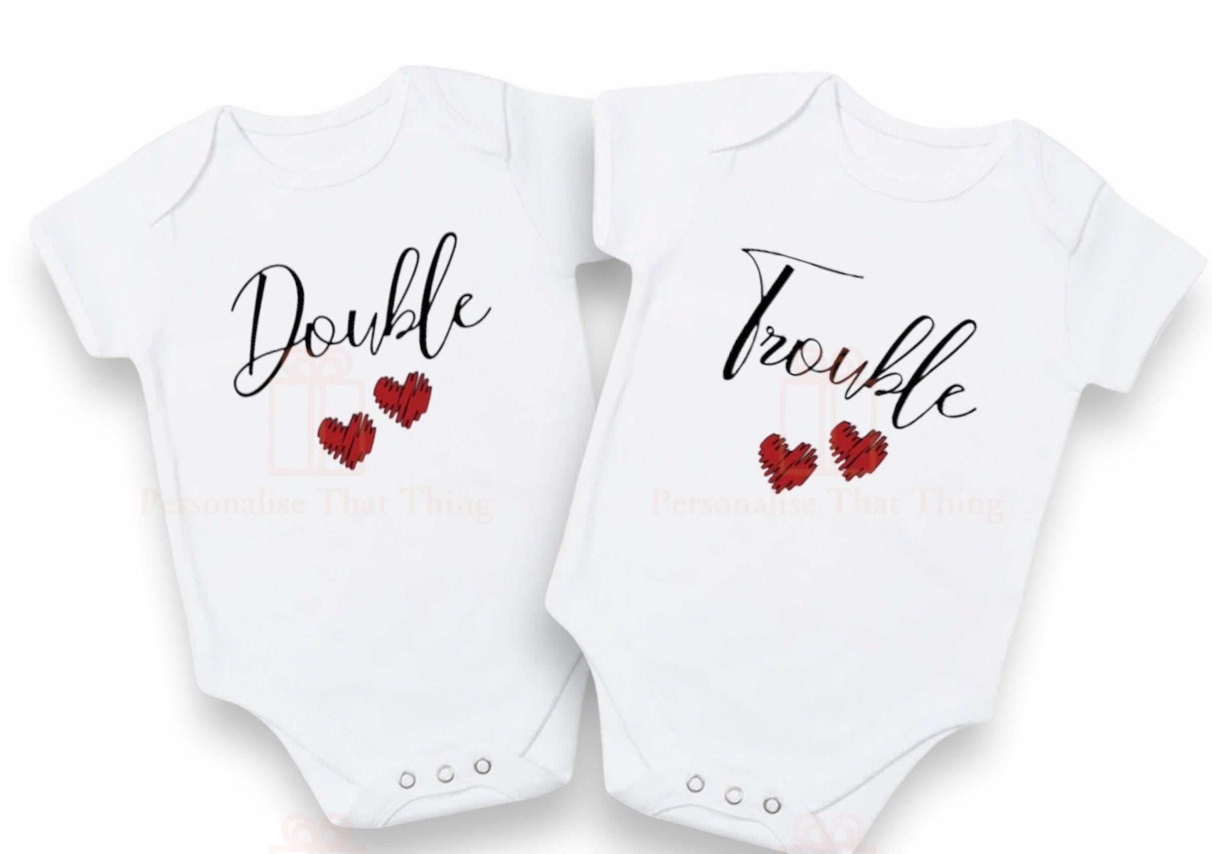 Double trouble heart baby twin pregnancy announcement bodysuit onesies